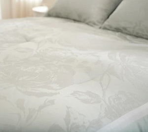 Inspire Me! Home Decor 3-Piece Twin Floral Comforter Set