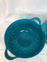 Mad Hungry 2-pc Lip'n'Loop Mixing Bowl & Strainer Set