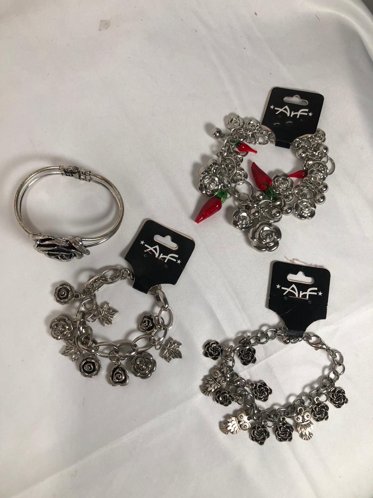 Set of 4 Arf Rose Bracelets - Stylish, Elegant, and Affordable