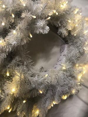 "As is" Bethlehem Lights 26" White Color Flip Overlit Wreath