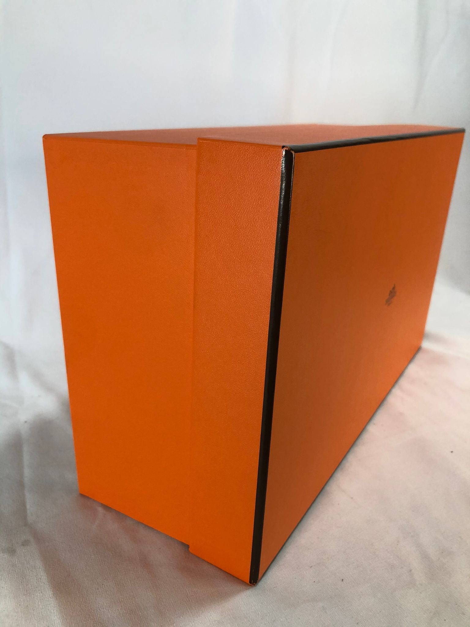 Authentic HERMES PARIS Gift Boxes – Wholesale Bidder