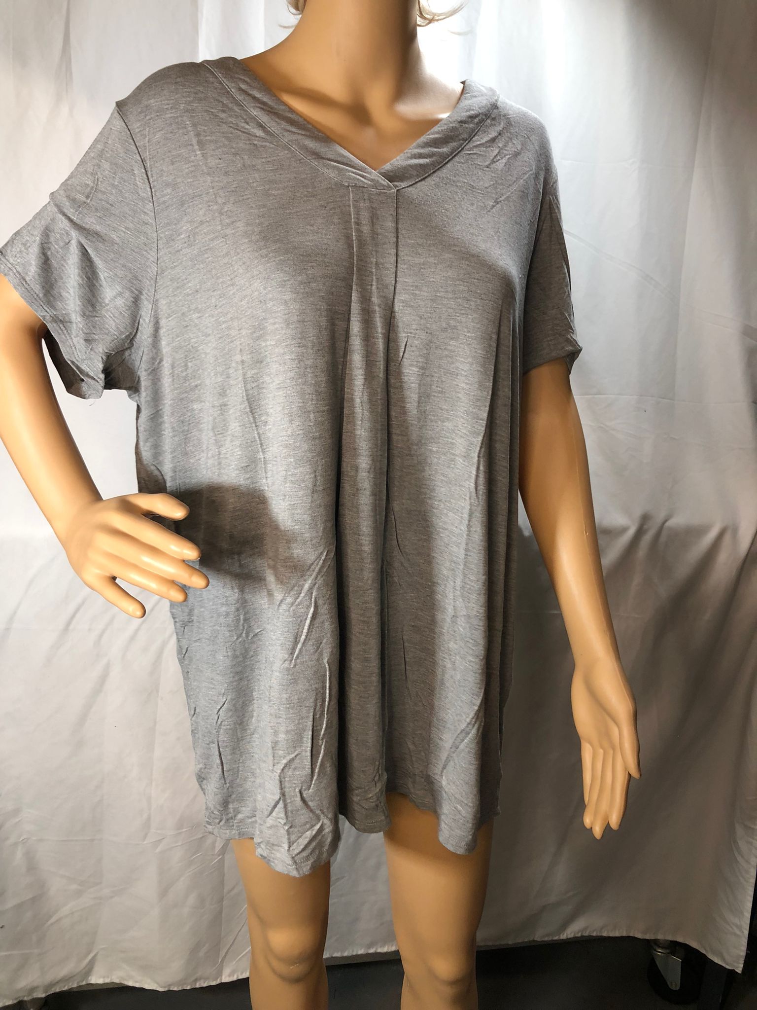 Laurie Felt Short Sleeve Rayon Made From Bamboo Blend V-Neck Top