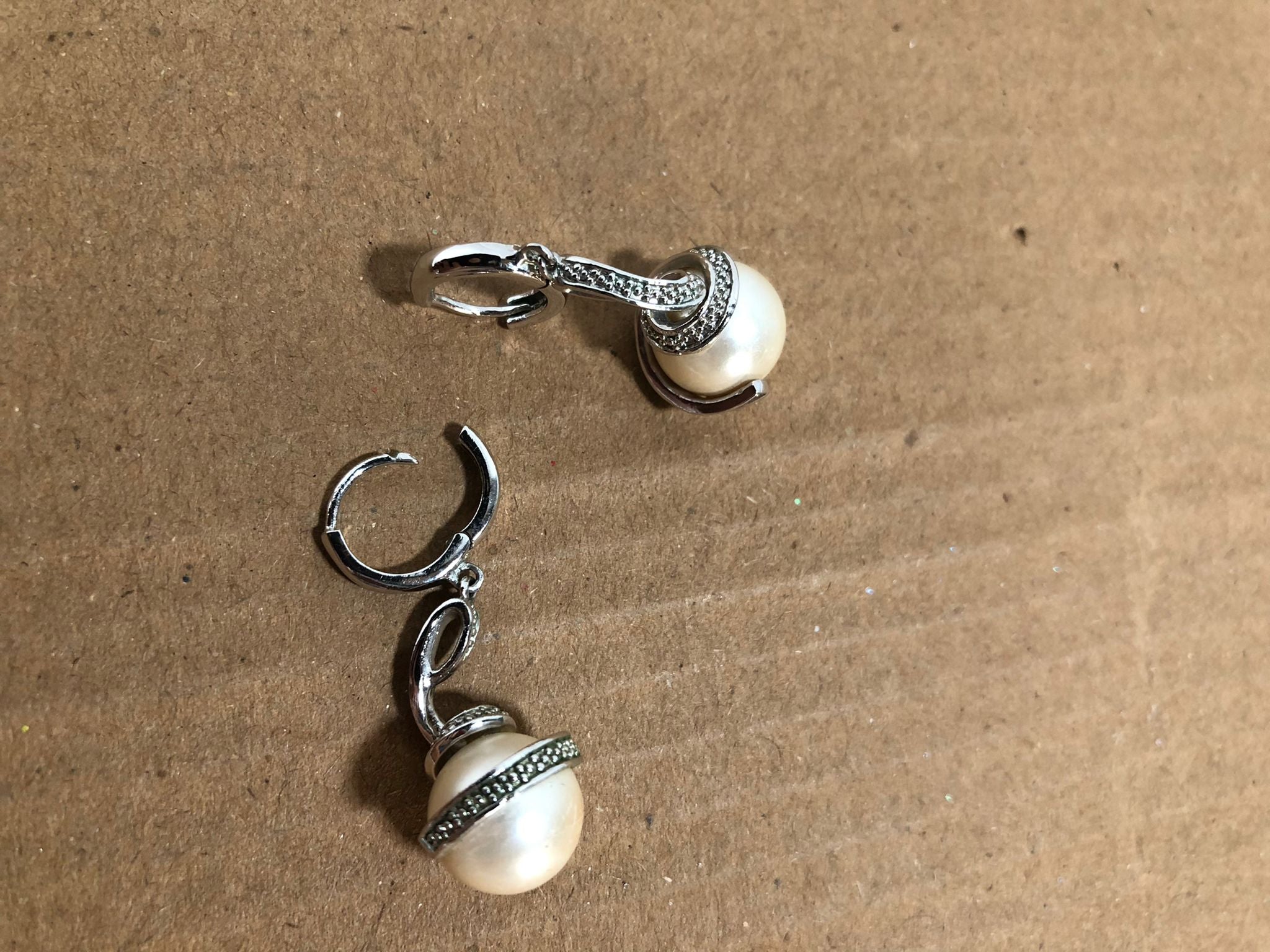 vogem White Pearl Earrings For Women Elegant 18K Gold Plated Faux Pearl CZ Crystal Dangle Drop Earrings